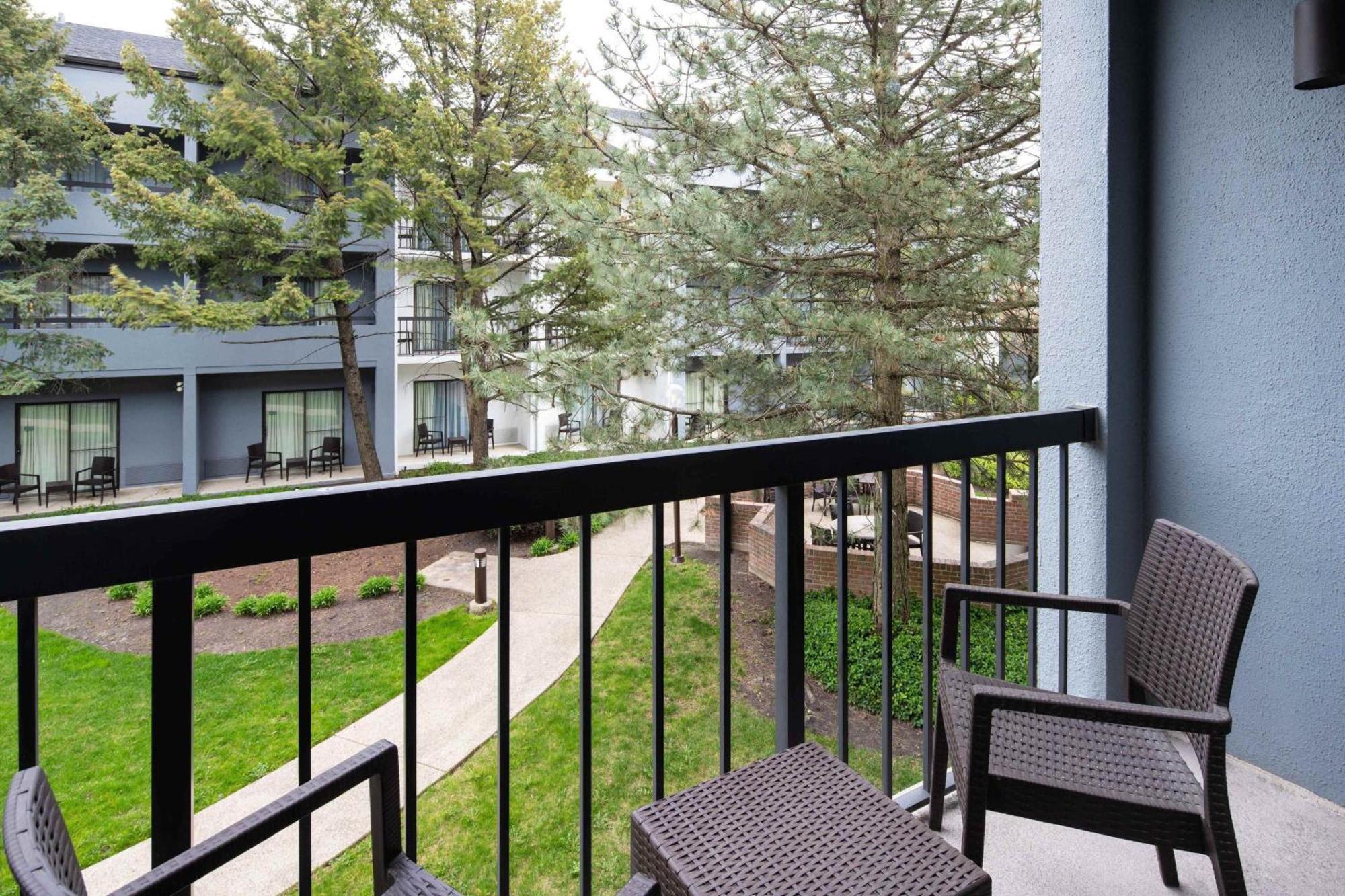 Courtyard Chicago Wood Dale / Itasca Hotel Exterior foto
